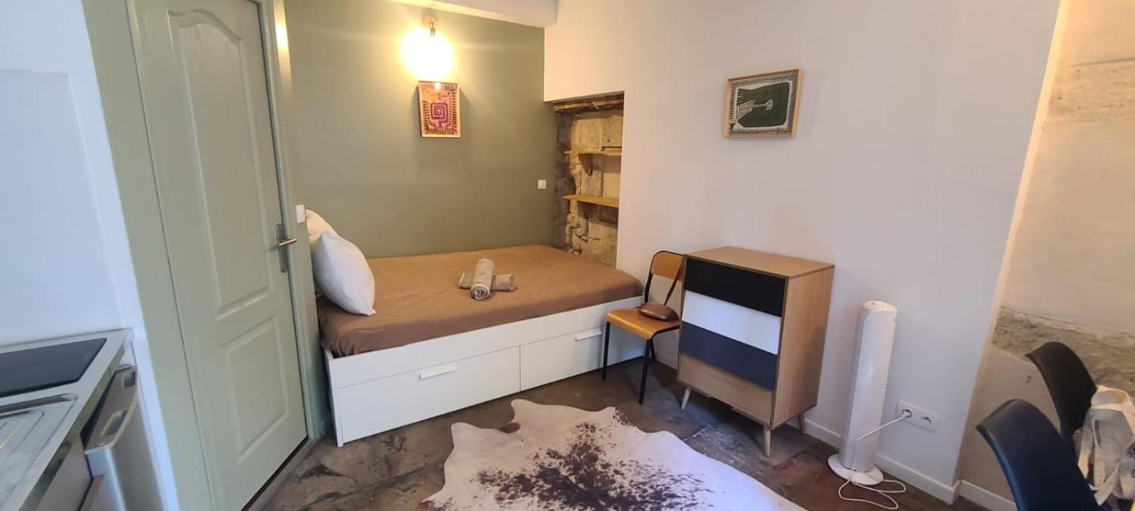 Studio Au Coeur Historique De Montpellier, 2 Personnes Et Wifi المظهر الخارجي الصورة